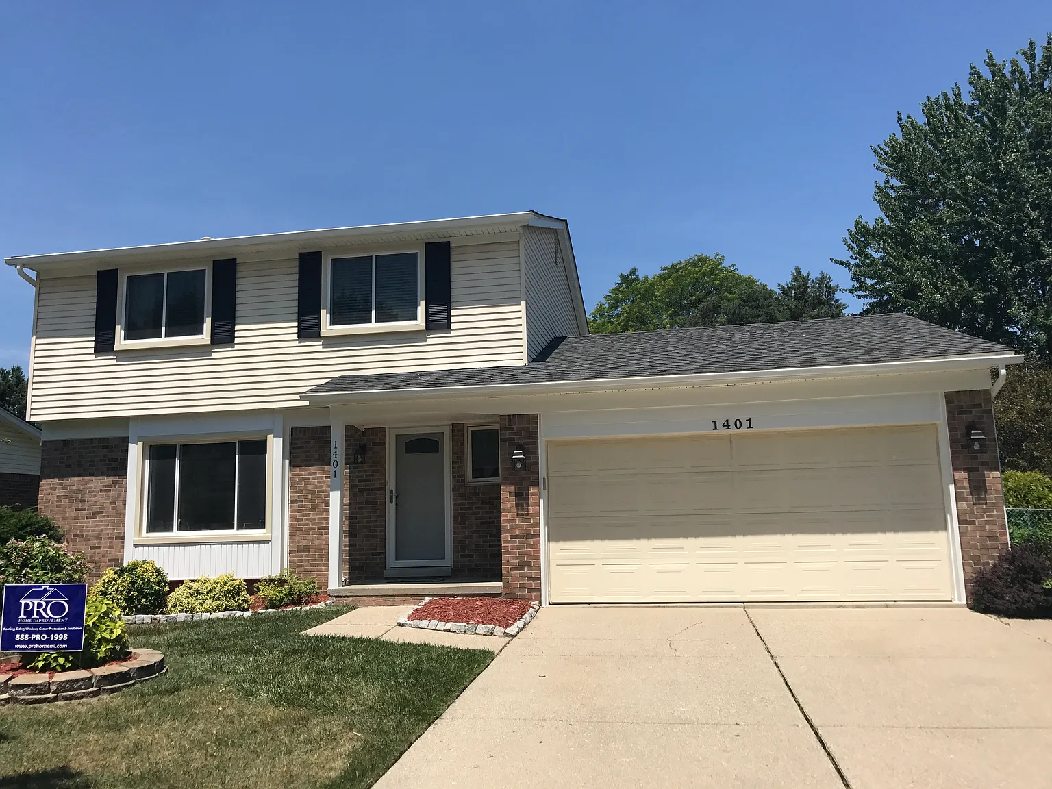 1401 Madison Dr photo 1