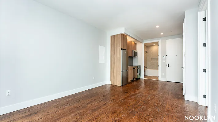 Rented by Nooklyn NYC LLC | media 12