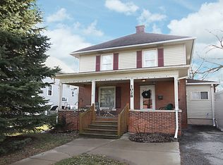 1028 W Galena Blvd, Aurora, IL 60506