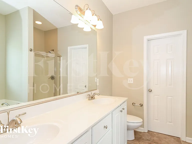 127 Scottsdale Ln — Photo 9