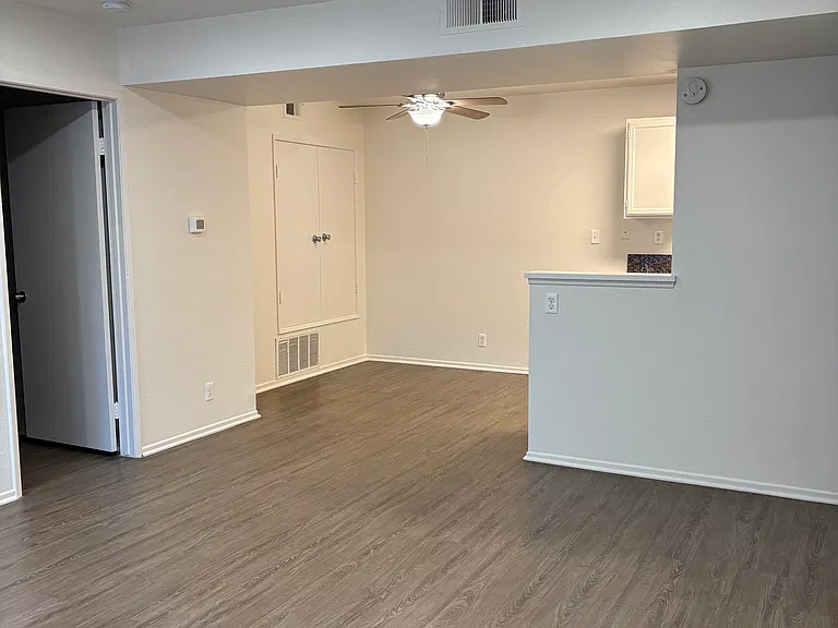 1321 Peckham St #8 — Photo 4