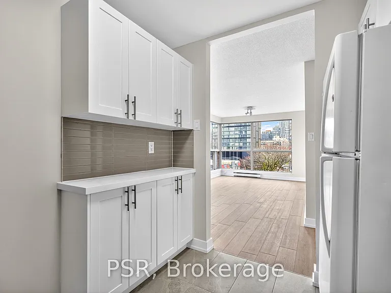 298 Jarvis St #506 — Photo 15