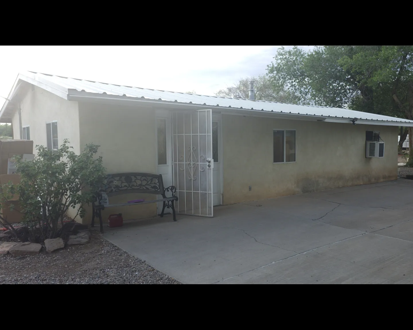 1 bed, 900 sqft, $1,000 — Photo 1