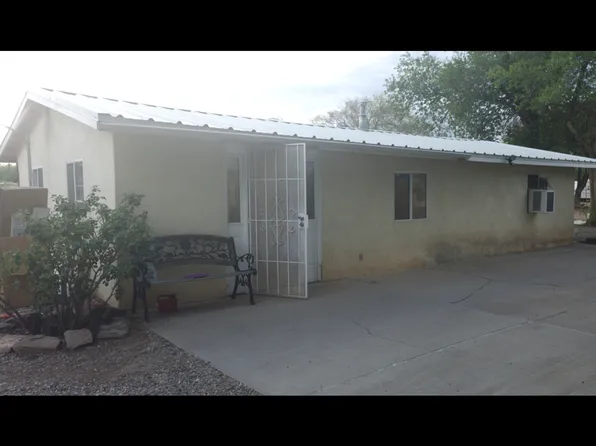 2415 Foothill Dr SW #1/2, Albuquerque, NM 87105