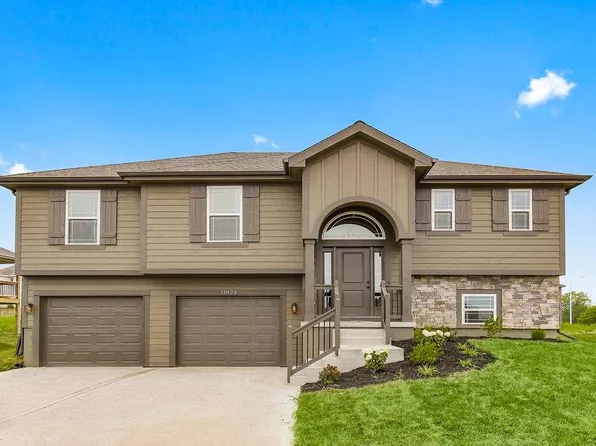 11822 N Manning Ave, Kansas City, MO 64157
