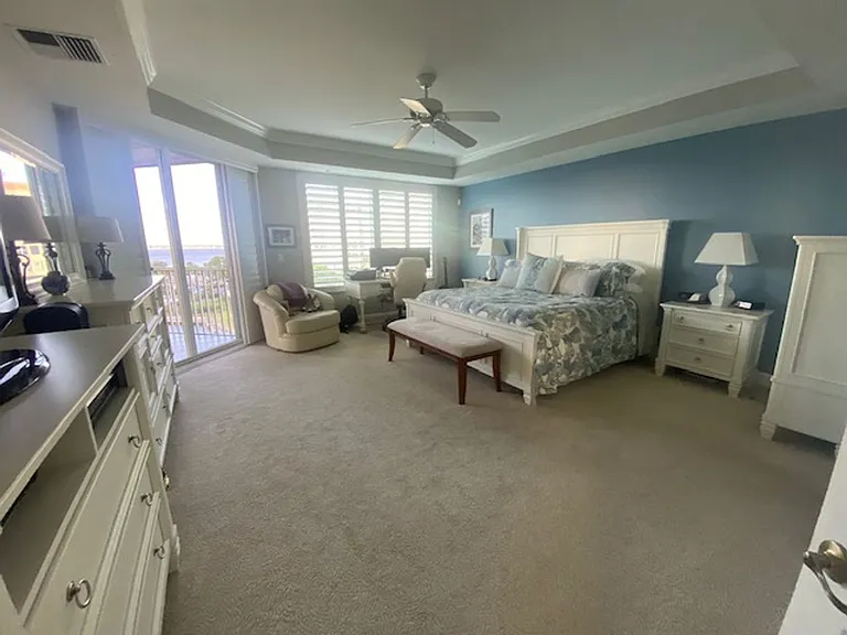 15160 Harbour Isle Dr #501 — Photo 13