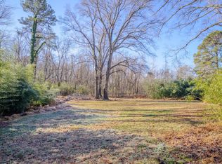 Elk Ln, Siler City, NC 27344