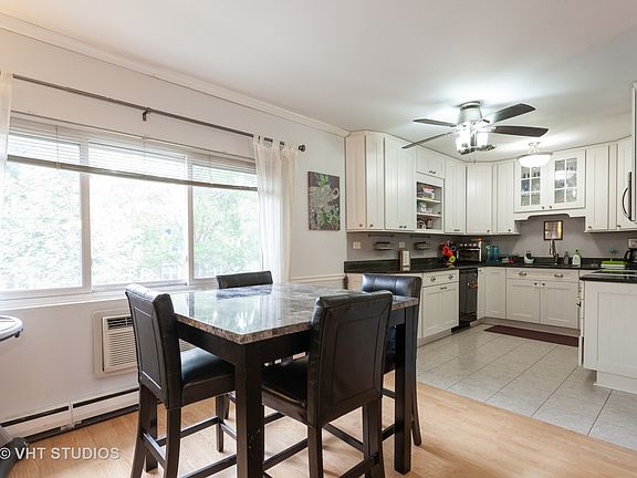4th image of 337 S Maple Ave APT 32