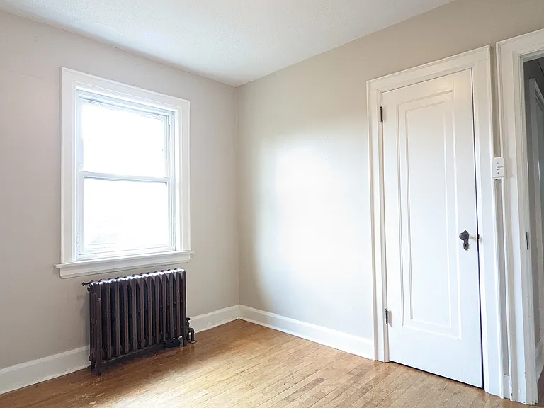 18 Spruce St #1/2 — Photo 8
