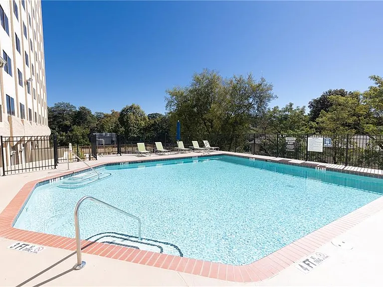 2479 Peachtree Rd NE #1010 — Photo 20