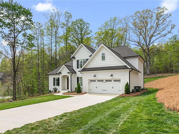 3rd image of 7301 Lees Ridge Rd