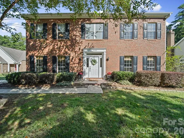 14528 Limestone Ln, Pineville, NC 28134