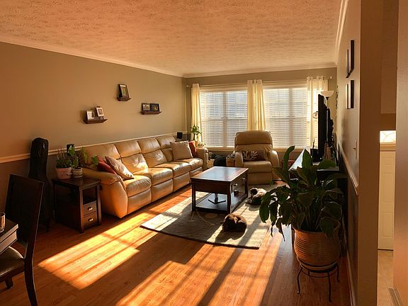 3rd image of 1841 Whites Ferry Pl