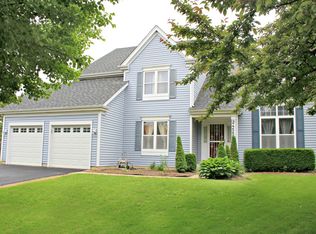 2455 Barn Owl Ln, Elgin, IL 60124