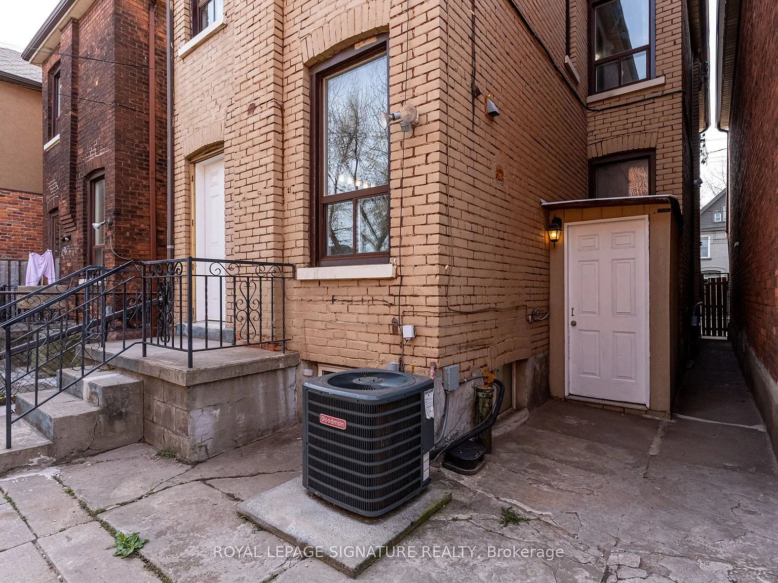 1 bed, $1,050 — Photo 2