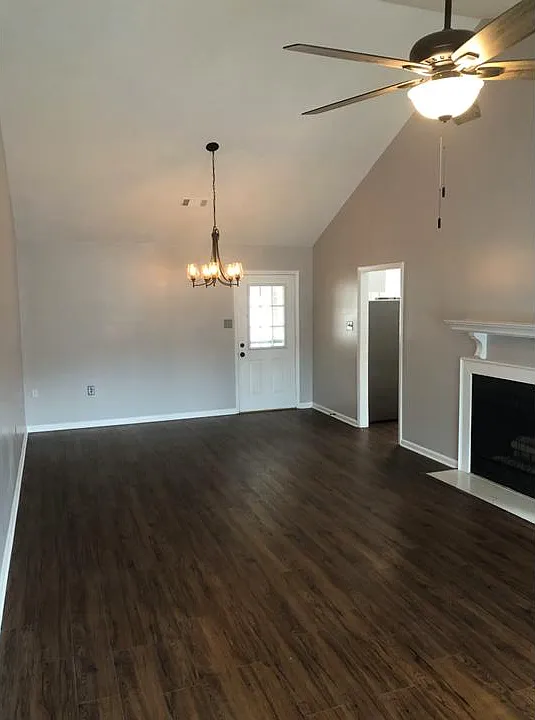 313 Grace St — Photo 1