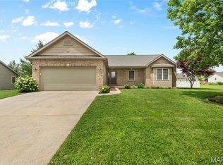 407 Silverthorne Dr, Freeburg, IL