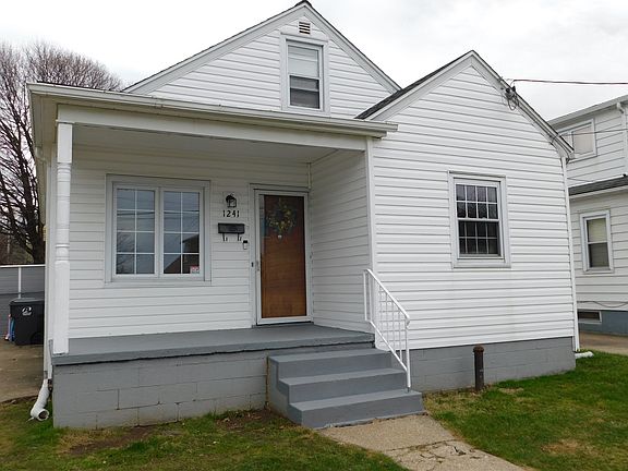 2nd image of 1241 E 27th St