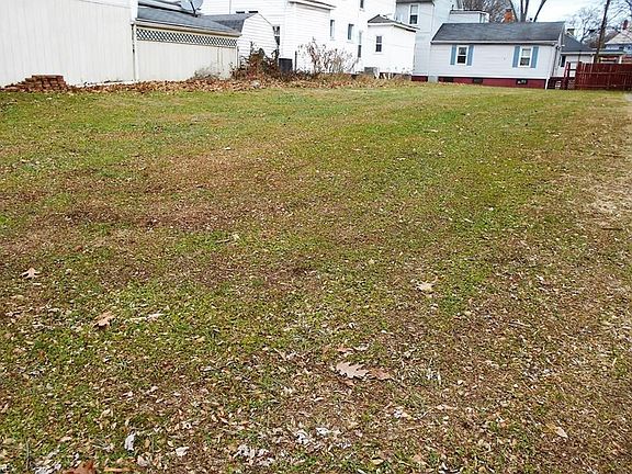 2nd image of 532 5th St