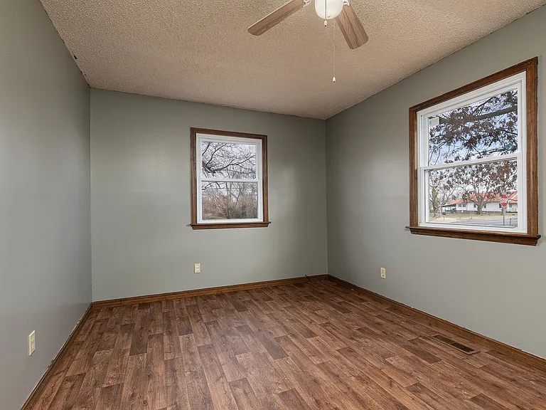 101 Norma St — Photo 20