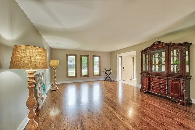 W 141st St, Orland Park — Photo 3