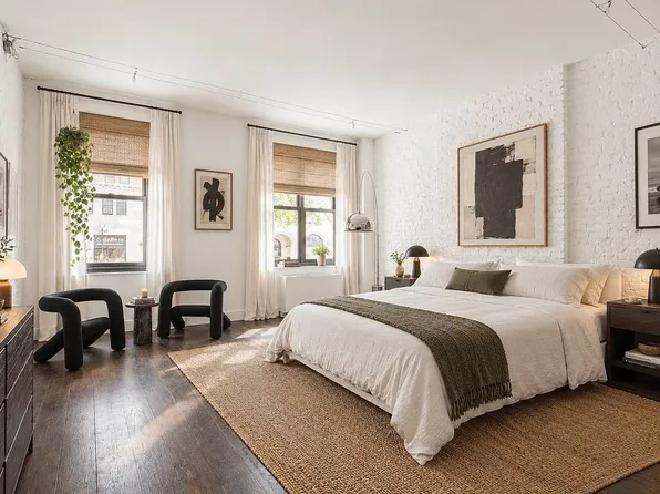 410 W 23rd St APT 1D, New York, NY 10011