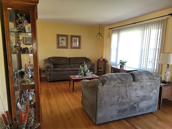 5th image of 4440 Fontaine Dr