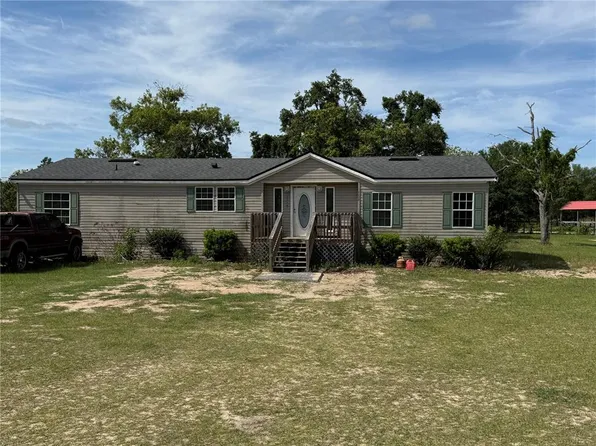 11090 SE 165th Terrace Rd, Ocklawaha, FL 32179