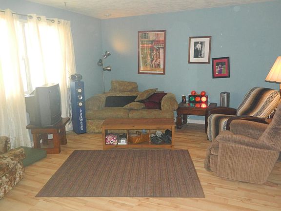 2nd image of 1401 Glenstone Dr