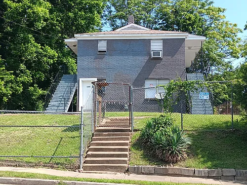 1205 Latham St #1205 Photo 1