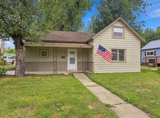 1070 Elkhorn St, Belle Fourche, SD 57717