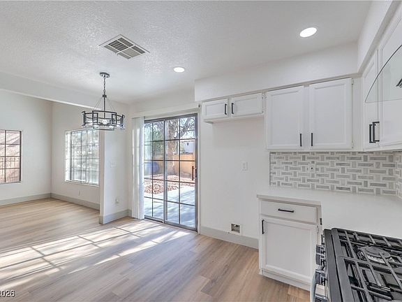 3rd image of 5213 Tamanar Dr