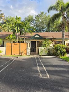 10908 SW 72nd St APT 215, Miami, FL, 33173