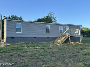 2483 Sweetwater Vonore Rd, Sweetwater, TN 37874