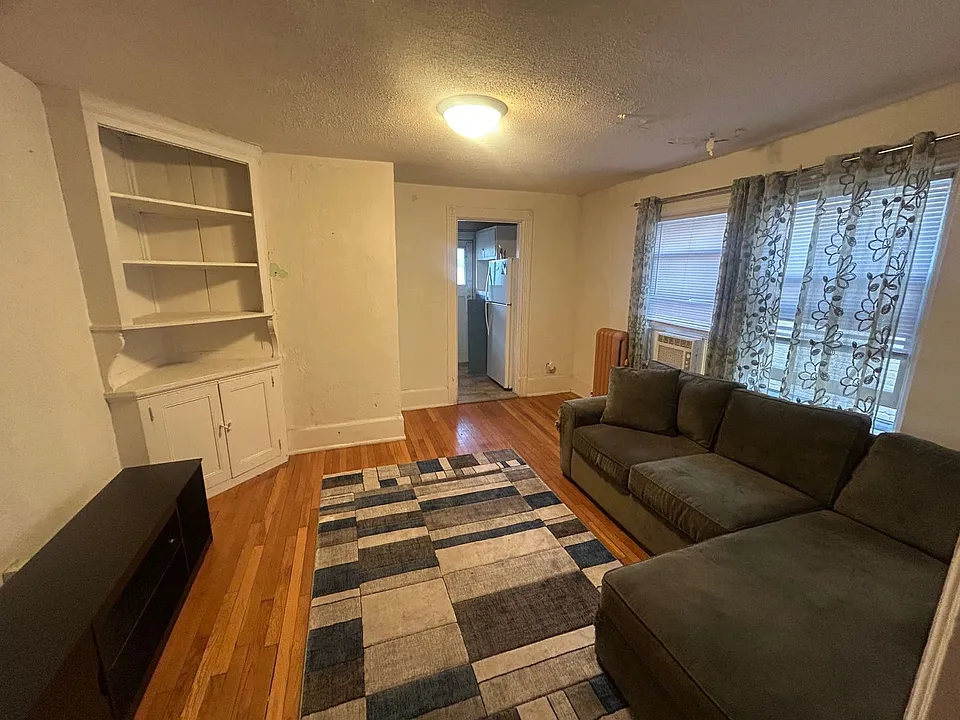 651-655 Portland Ave