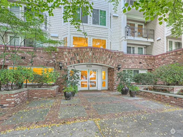 1525 NW 57th Street #325, Seattle, WA 98107