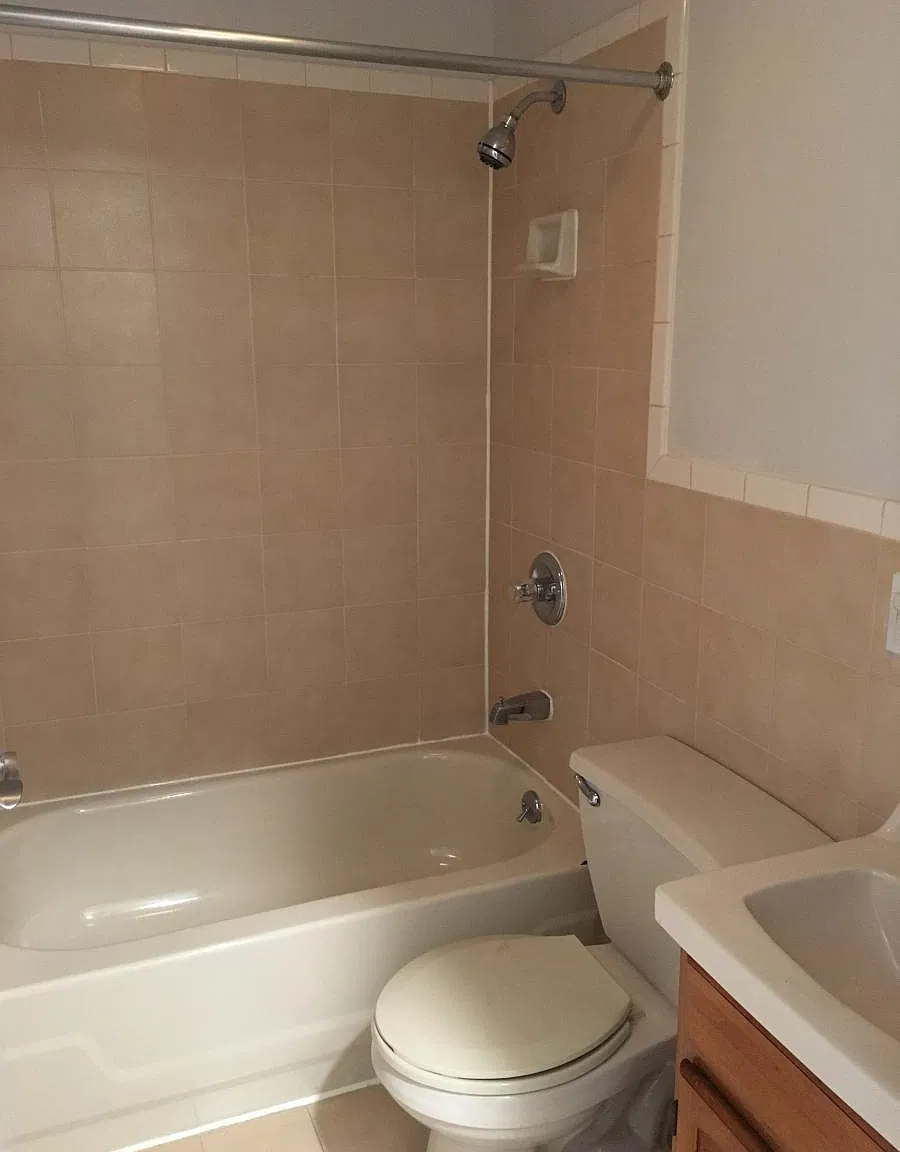 7104 Hudson Ave — Photo 4