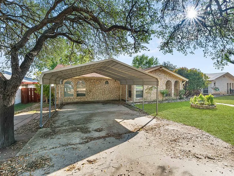 6323 Forest Bnd — Photo 33