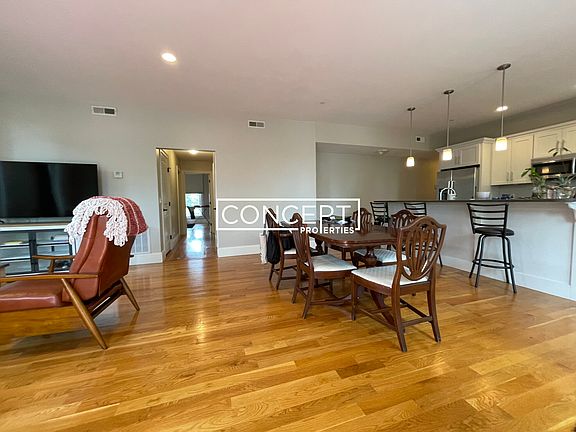 3rd image of 166 Hampshire St #8C