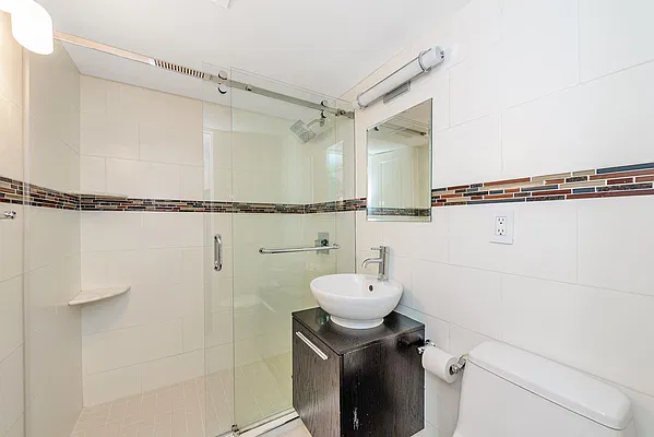 Sold by SBNY RE | media 5
