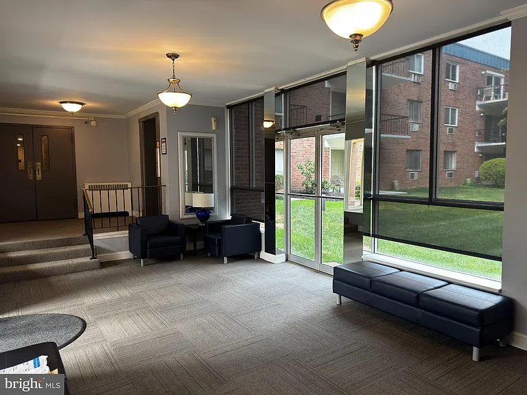 120 N Bethlehem Pike #305-A — Photo 4