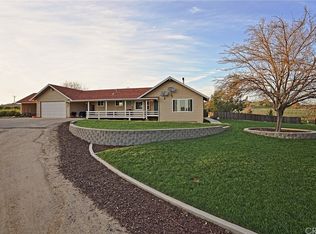 7705 Creston Rd, Paso Robles, CA 93446