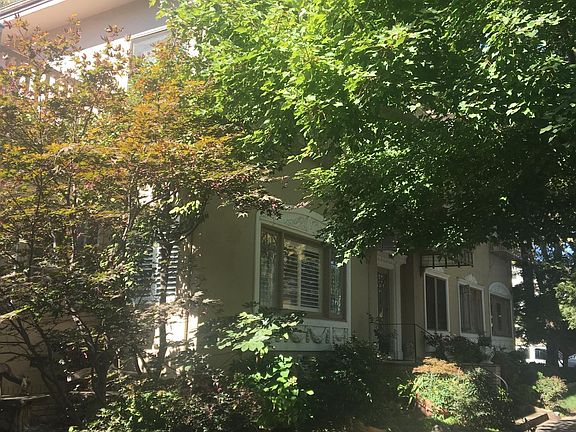 4th image of 701 21st St APT A