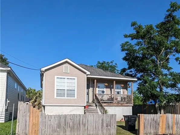 5930 Baccich St, New Orleans, LA 70122