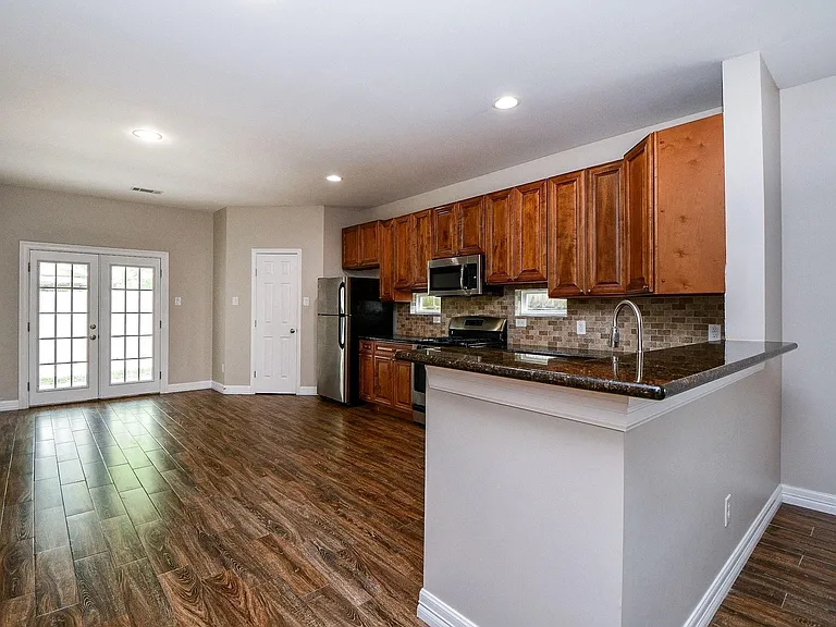 927 Grand Junction Dr — Photo 26