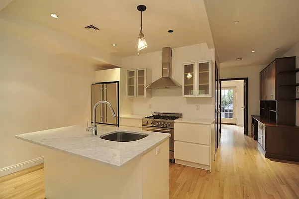 Rented by Corcoran | media 3