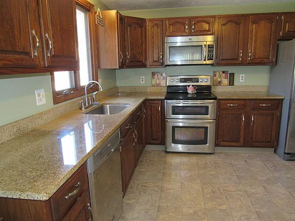 2nd image of 95 Deerfield Dr