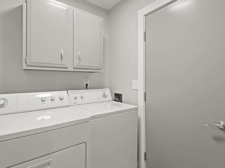 Turnberry Dr — Photo 31