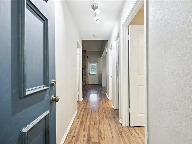 12817 Hymeadow Dr #B — Photo 2