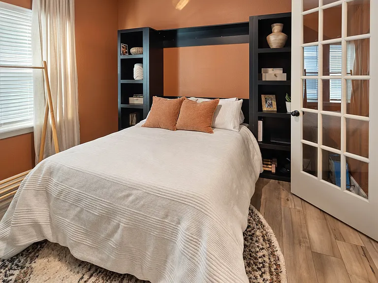 118 Latham Dr — Photo 29